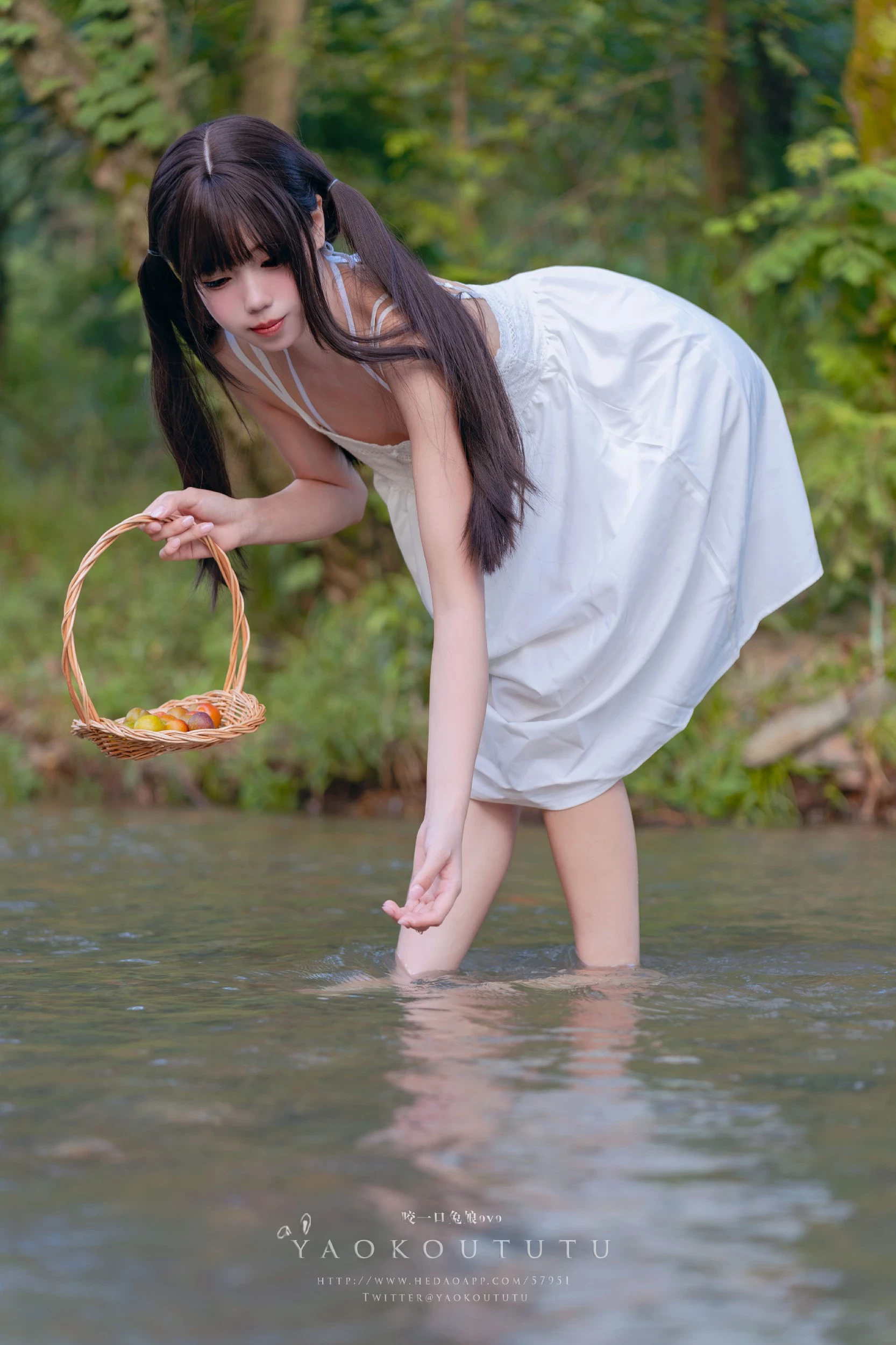 图片[5]-Coser@黏黏团子兔 – 溯溪之夏’& 恋爱循环 [60P]-黑狗绅士局