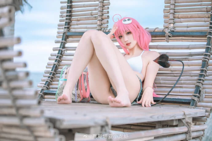 出包女王拉拉cos ToLove Lala cn瓦斯塔亞小龍蝦 [14P]-黑狗绅士局