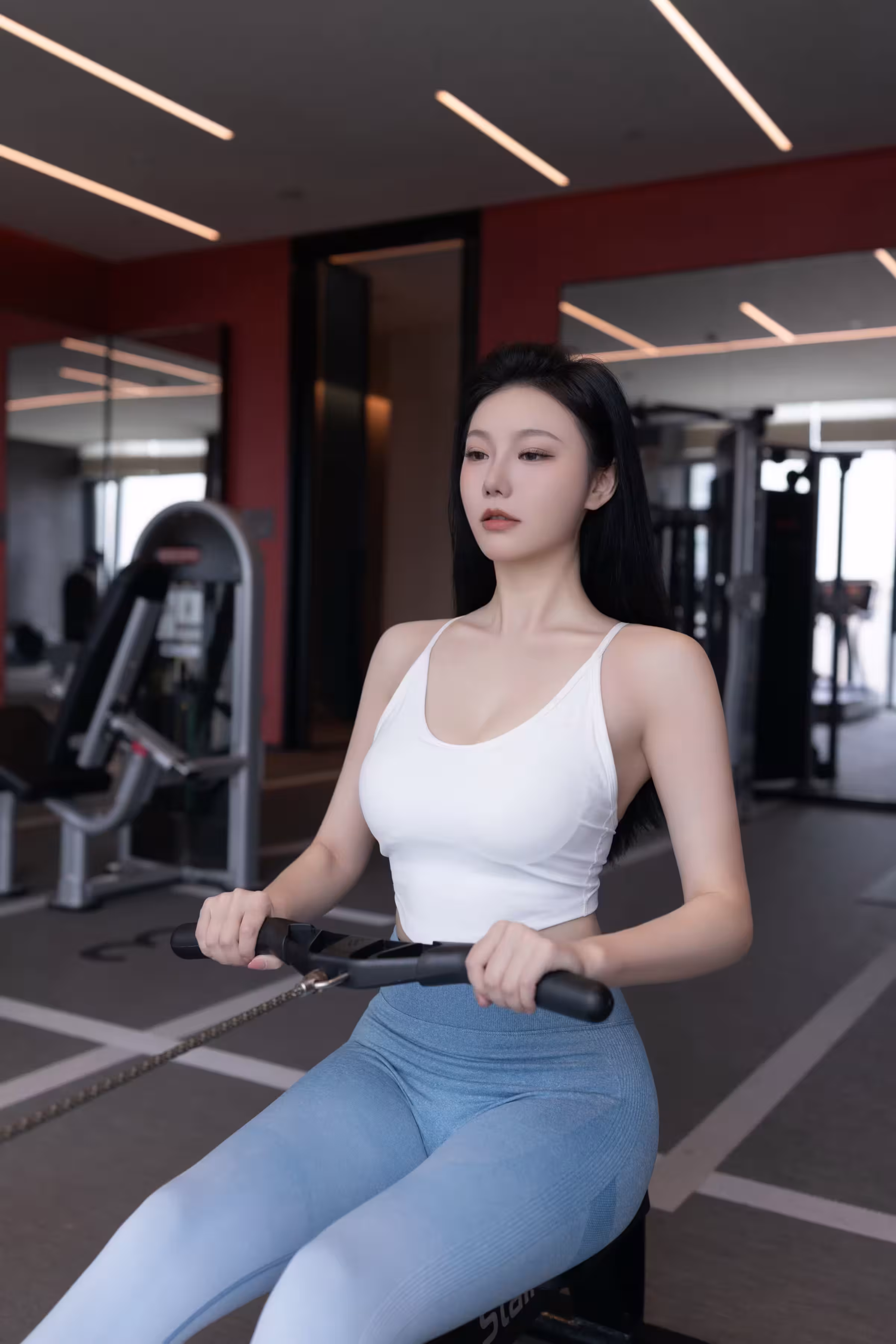 XR安然身着运动服 4